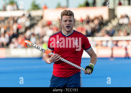 London, Vereinigtes Königreich. 06 Jun, 2019. Sam Bezirk des alten Georgier (GBR) während FIH-Pro League Match zwischen England vs Deutschland (Männer) an Lea Valley Hockey und Tennis Center am Donnerstag, Juni 06, 2019 in London, England. (Nur redaktionelle Nutzung, eine Lizenz für die gewerbliche Nutzung erforderlich. Keine Verwendung in Wetten, Spiele oder einer einzelnen Verein/Liga/player Publikationen.) Credit: Taka G Wu Credit: Taka Wu/Alamy leben Nachrichten Stockfoto