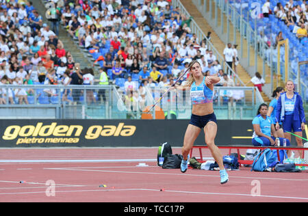 Rom, Italien, Juni 06: Nikola Ogrodnikova der Tschechischen Republik konkurriert im Speerwurf während der iaaf Diamond League 2019 Golden Gala Pietro Mennea in Rom (Credit: Mickael Chavet/Zuma/Alamy Live-Nachrichten) Stockfoto