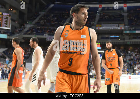 Madrid, Spanien. 06 Juni, 2019. Sam van Rossom von Valencia ist im Halbfinale der Liga ACB-Match zwischen Real Madrid und Valencia Korb Wizink Zentrum in Madrid gesehen. (Endstand: Real Madrid 94 - 72 Valencia Warenkorb) Credit: SOPA Images Limited/Alamy leben Nachrichten Stockfoto