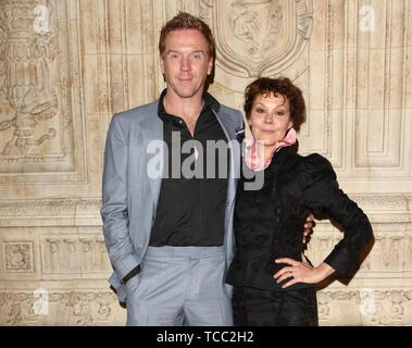 London, Großbritannien. 06 Juni, 2019. Damian Lewis und Helen McCrory an der English National Ballet Cinderella - Opening Night - in der Royal Albert Hall, Kensington, London Quelle: SOPA Images Limited/Alamy leben Nachrichten Stockfoto