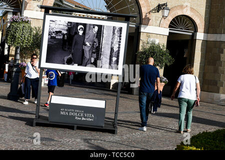 Rom, 40 Aufnahmen von meinem Dolce Vita', die Rino Barillari Ausstellung in Castel Romano Outlet Stockfoto