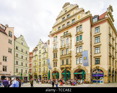 Orlando-Haus durch populäre Platzl Platz in der Altstadt von München. Stockfoto