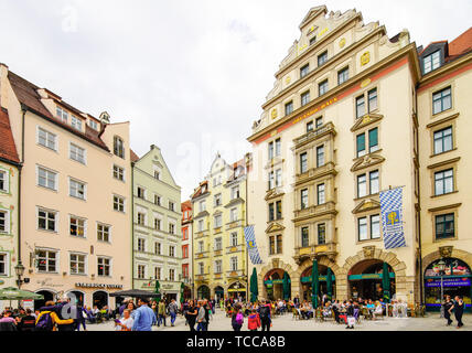 Orlando-Haus durch populäre Platzl Platz in der Altstadt von München. Stockfoto