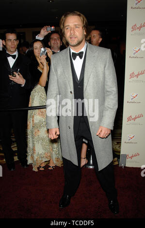 LOS ANGELES, Ca. Januar 10, 2007: Russell Crowe am Penfolds Symbol Gala - Teil der G'day LA Woche - im Century Plaza Hotel. © 2007 Paul Smith/Featureflash Stockfoto