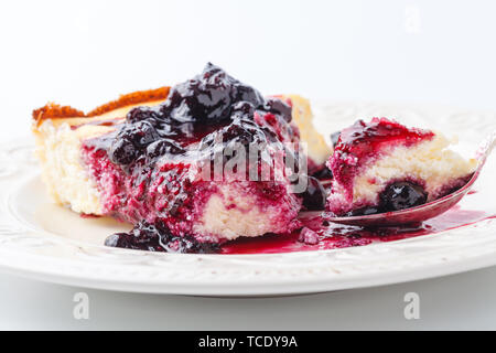 Kleine hausgemachte deset Pie mit Beeren Stockfoto