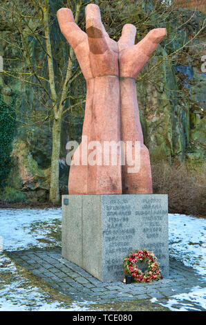 La Mano Granit Skulptur Denkmal für Schweden, die während des Spanischen Bürgerkriegs, Katarinavagen, Södermalm, Stockholm, Schweden starb, Skandinavien Stockfoto