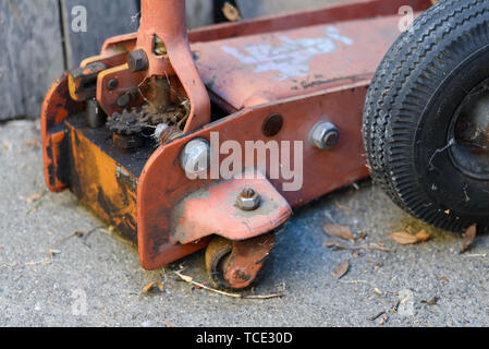 Rusty car Jack Stockfoto