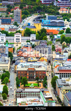 Bergen, Norwegen - 30. Juli 2018: Stadtbild mit bunten traditionelle Häuser Stockfoto