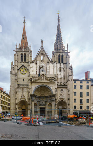 Die Fassade der Kirche Saint-Nizier, in Lyon, Frankreich Stockfoto