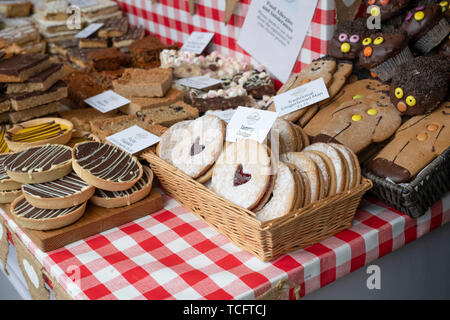 Bakewell Bäckerei an der RHS Chatsworth Flower Show 2019 Stall. Chatsworth, Derbyshire, Großbritannien Stockfoto