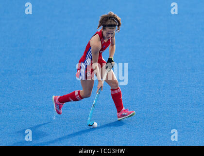 London, Großbritannien. 07 Jun, 2019. Anna Toman von Wimbledon (GBR) in pre-match Aufwärmen während FIH-Pro League Match zwischen England vs Deutschland (Männer) an Lea Valley Hockey und Tennis Center am Freitag, Juni 07, 2019 in London, England. (Nur redaktionelle Nutzung, eine Lizenz für die gewerbliche Nutzung erforderlich. Keine Verwendung in Wetten, Spiele oder einer einzelnen Verein/Liga/player Publikationen. Credit: Taka Wu/Alamy leben Nachrichten Stockfoto