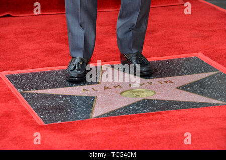 Los Angeles, USA. 07 Juni, 2019. Alan Arkin in der Hollywood Walk of Fame Star Zeremonie zu Ehren Alan Arkin. Credit: Paul Smith/Alamy leben Nachrichten