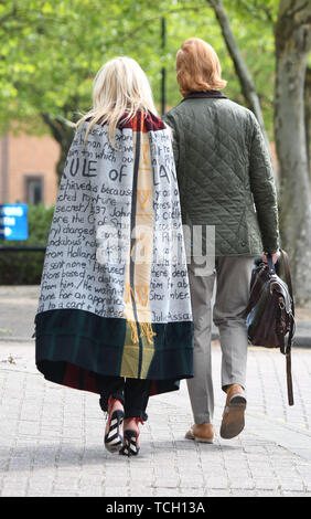 Pamela Anderson Visits Julian Assange In HMP Belmarsh Prison. Woolwich. London.Uk. Heute. 07/05/19 Mit: Pamela Anderson Wo: London, Großbritannien Wann: 07. Mai 2019 Credit: Steve Finn/WANN Stockfoto