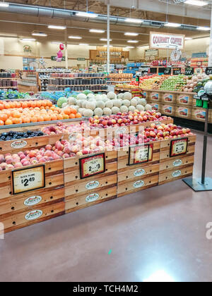 ATLANTA, Georgia - 5. Juni 2019: Sprossen Farmers Market ist eine US-amerikanische Supermarktkette mit Sitz in Phoenix, Arizona, in der sie erstellt wurden zu Kommunizie Stockfoto