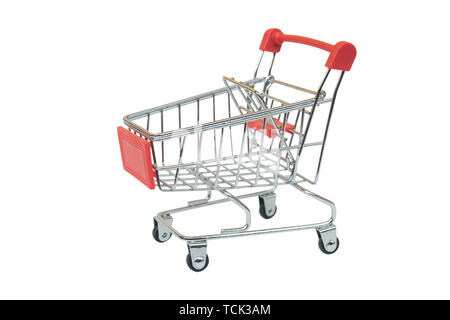 Red Supermarkt Warenkorb auf weißem Hintergrund mit Freistellungspfad isoliert Stockfoto