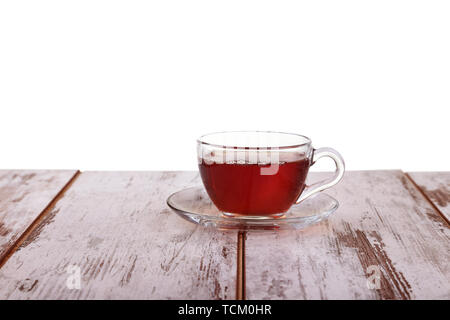 Tasse Tee mit Minze und Zitrone isoliert auf weißem Hintergrund Stockfoto
