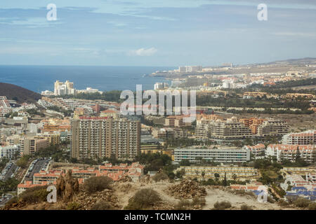 Los Cristianos und Las Americas im Süden von Teneriffa resorts Blick von Guaza Berg. Kanarischen Inseln. Spanien Stockfoto