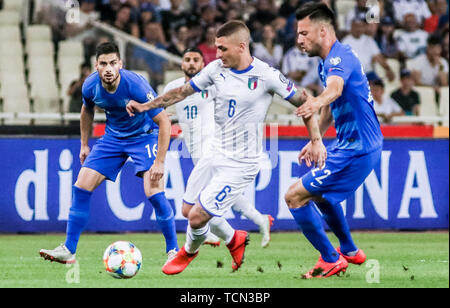 Athen, Griechenland. 8. Juni 2019. Italiens Marco Verratti (C) konkurriert während der UEFA EURO 2020 Gruppe J qualifier Fußballspiel in Athen, Griechenland, 8. Juni 2019. Credit: Panagiotis Moschandreou/Xinhua/Alamy leben Nachrichten Stockfoto