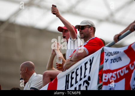 Guimaraes, Portugal. 09 Juni, 2019. England Fans vor dem UEFA Nationen Liga den dritten Platz Play-Off Spiel zwischen der Schweiz und England im Estadio D. Afonso Henriques am 09. Juni 2019 in Guimaraes, Portugal. (Foto von Daniel Chesterton/phcimages.com) Credit: PHC Images/Alamy leben Nachrichten Stockfoto