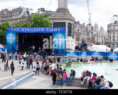 London, Großbritannien, 9. Juni 2019 Christen versammeln sich auf dem Trafalgar Square, um das Pfingstfest zu feiern, ein wichtiges Datum im christlichen Kalender. Zu den Beitragenden gehören Führungskräfte aus einer Vielzahl unterschiedlicher Konfessionen. Kredit: Bridget Catterall Alamy Live Nachrichten Stockfoto