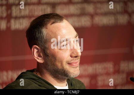 Nürburg, Deutschland. 09. Juni 2019. 09 Juni 2019, Rheinland-Pfalz, Nürburg: Organisator André Lieberberg spricht auf der Pressekonferenz des Open-Air-Festival "Rock am Ring". An drei Tagen über 75 Bands auf drei Bühnen vor mehr als 80000 Zuschauern. Foto: Thomas Frey/dpa Quelle: dpa Picture alliance/Alamy leben Nachrichten Stockfoto