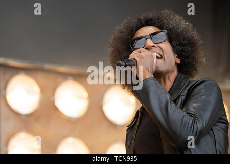 Nürnberg, Deutschland. 09 Juni, 2019. William DuVall, Sänger der US-band Alice in Chains, ist auf der Bühne des Open Air Festival "Rock im Park". Die Musik Festival läuft noch bis zum 9. Juni 2019. Credit: Daniel Karmann/dpa/Alamy leben Nachrichten Stockfoto