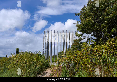 Memorial Artwork von den elf Opfern des Shoreham Airshow disaster von Sussex Künstler Jane Fordham und David Parfitt UK gewidmet Stockfoto