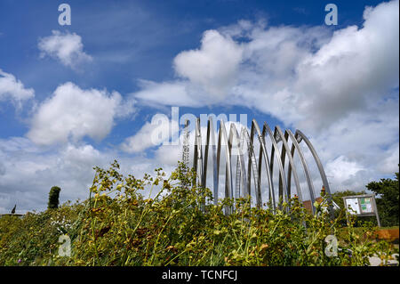 Memorial Artwork von den elf Opfern des Shoreham Airshow disaster von Sussex Künstler Jane Fordham und David Parfitt UK gewidmet Stockfoto