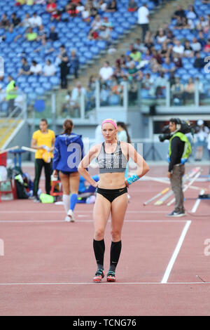 Rom, Italien, Juni 06: Sandi Morris von USA konkurriert in der Frauen Stabhochsprung Ereignis während der iaaf Diamond League 2019 Golden Gala Pietro Mennea in Rom Stockfoto