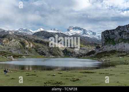 Covadonga Seen im Nationalpark Picos de Europa, Asturien, Spanien Stockfoto