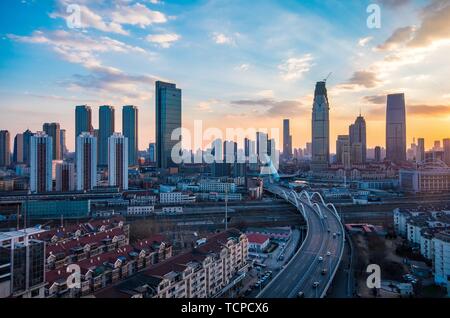 Sonnenuntergang bei chifeng Brücke, Tianjin Stockfoto