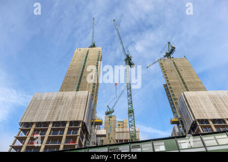 Kerne der neuen Hochhaus gemischte Verwendung Victoria Square retail Commercial Real Estate Development im Bau in Woking, Surrey, Großbritannien Stockfoto