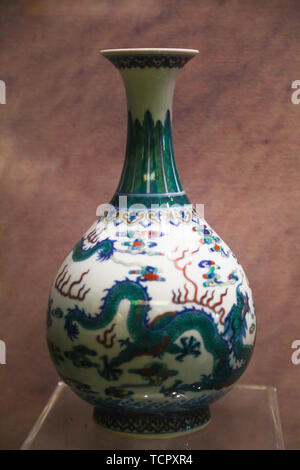 Chinas Jingdezhen Porzellan, Vielfalt, wechselbaren Stil, wunderschöne Farbe, schön, ist der Schatz der Kunst!! Stockfoto