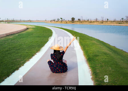 Ihnen gerne touristische an der Liebe Seen in Dubai, VAE Stockfoto