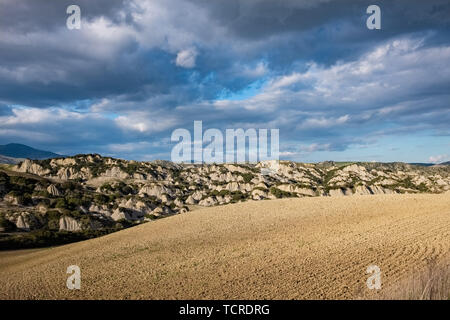 Badlands calanchi genannt. Landschaft der Region Basilicata. Der Provinz Matera, Italien Stockfoto