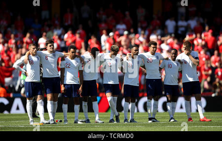 England Spieler vor Strafen während der Nationen den dritten Platz der Liga Play-Off im Estadio D. Alfonso Henriques, Guimaraes. Stockfoto