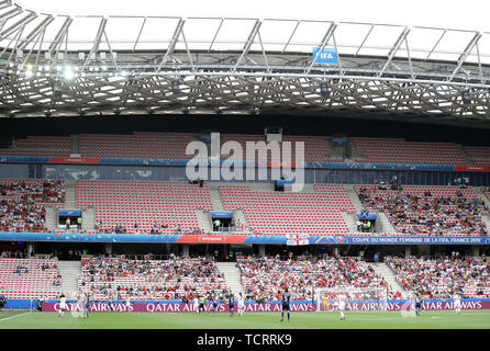 Einen allgemeinen Überblick über das Spiel während der FIFA Frauen-WM, Gruppe D Match im Stade de Nice. Stockfoto