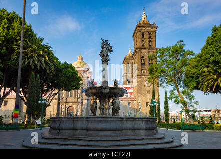 Puebla Cathedral ist eine römisch-katholische Kirche in der Stadt Puebla, im Bundesstaat Puebla, Mexiko. Es ist eine Kathedrale aus der Kolonialzeit und ist der Sitz des Stockfoto