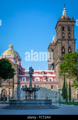 Puebla Cathedral ist eine römisch-katholische Kirche in der Stadt Puebla, im Bundesstaat Puebla, Mexiko. Es ist eine Kathedrale aus der Kolonialzeit und ist der Sitz des Stockfoto