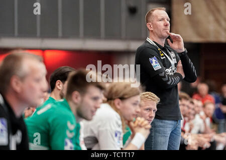 Frank Carstens (Coach, Trainer, GWD), an der Seitenlinie, an der Seitenlinie, Aktion, Aktion, Spiel, 09.06.2019, Ludwigshafen am Rhein, Handball, DKB Bundesliga, TSG Ludwigshafen-Friesenheim (Eulen) - TSV GWD Minden | Verwendung weltweit Stockfoto