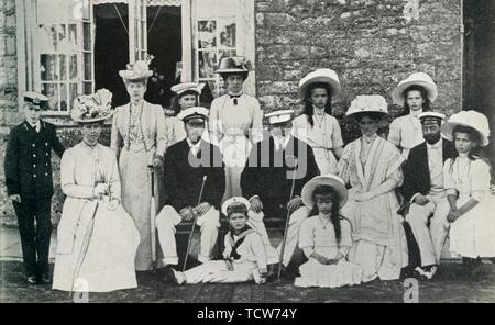 Die britischen und russischen königlichen Familien, 1909, (1951). Schöpfer: Arthur William Debenham. Stockfoto