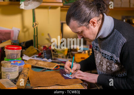 Skinner, dekorative Details auf Leder Wettbewerbsbedingungen Stockfoto