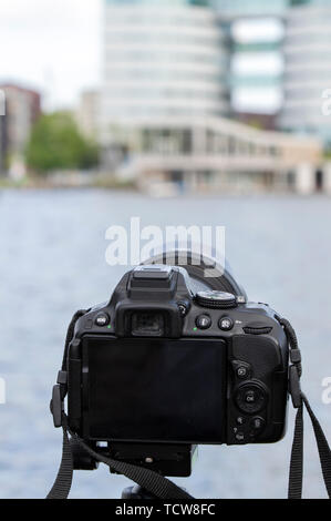 Aufnahme von Fotos mit einer Nikon D5300 in Amsterdam Die Niederlande 2019 Stockfoto