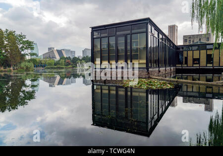 Fünf verstreute Gebäude Stockfoto