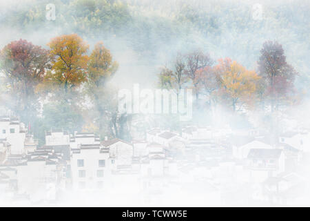 Morgen Song des alten Dorfes, in Shicheng, Wuyuan, Provinz Jiangxi, gefilmt am 20. November 2018 Stockfoto