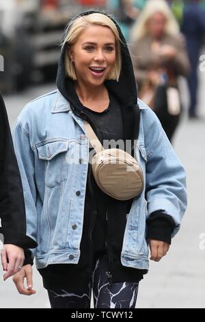 Gabi Allen kommen bei Global Studios für Radio Interviews mit: Gabi Allen Wo: London, Großbritannien Wann: 10. Mai 2019 Credit: Michael Wright/WENN.com Stockfoto