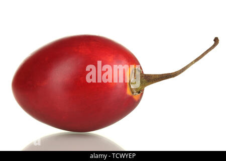 Reif tamarillo isoliert auf weißem Stockfoto