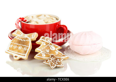 Tasse Kaffee mit Weihnachten Süße isoliert auf weißem Stockfoto