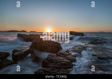 Sonnenuntergang an der Long Island Scenic Area, Provinz Shandong Stockfoto