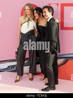 New York, NY - 03. Juni 2019: Hanne Gaby Odiele, Laura Kim und Fernando Garcia besuchen 2019 CFDA Fashion Awards am Brooklyn Museum Stockfoto